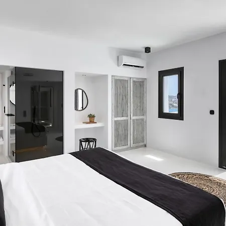 Dazzling Mykonos Villa Villa Lvellie 6 Bedrooms Unique Aegean Sea Views Private Infinity Pool Two Private Jacuzzis Psarou Beach * Psarou (Mykonos)